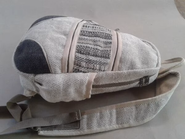 Hemp Crossbody: Eco-Chic Style - Image 2